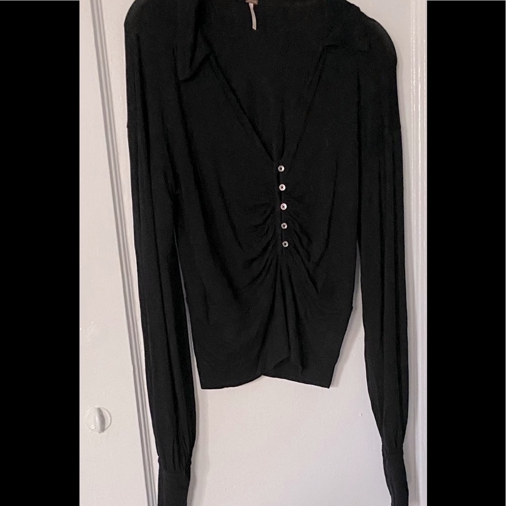 FREE PEOPLE Sexy Fitting Long Sleeve Top